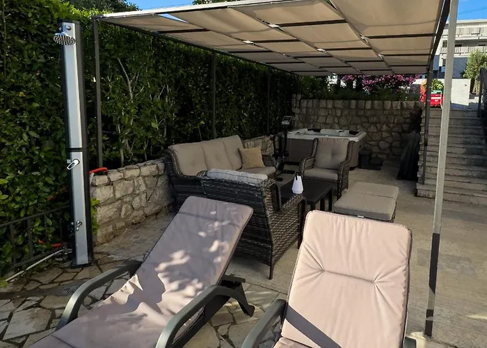 Apartman Dora